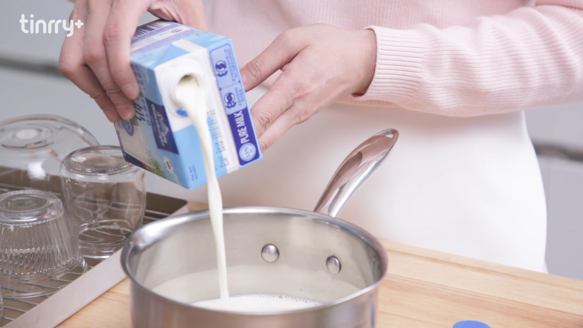 如何自做酸奶-在家里怎样自制酸奶?